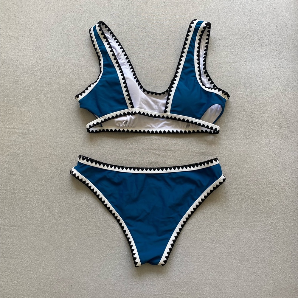Swimsuit Set - Picture 2 of 3